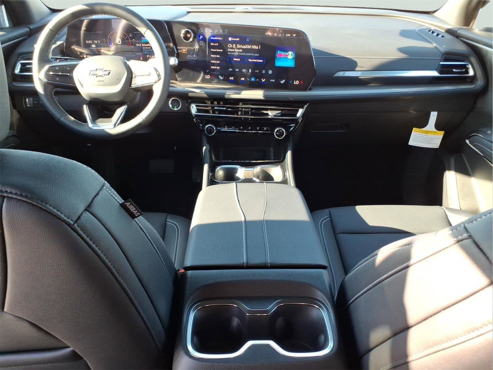 New 2026 Chevrolet Traverse LT image 13