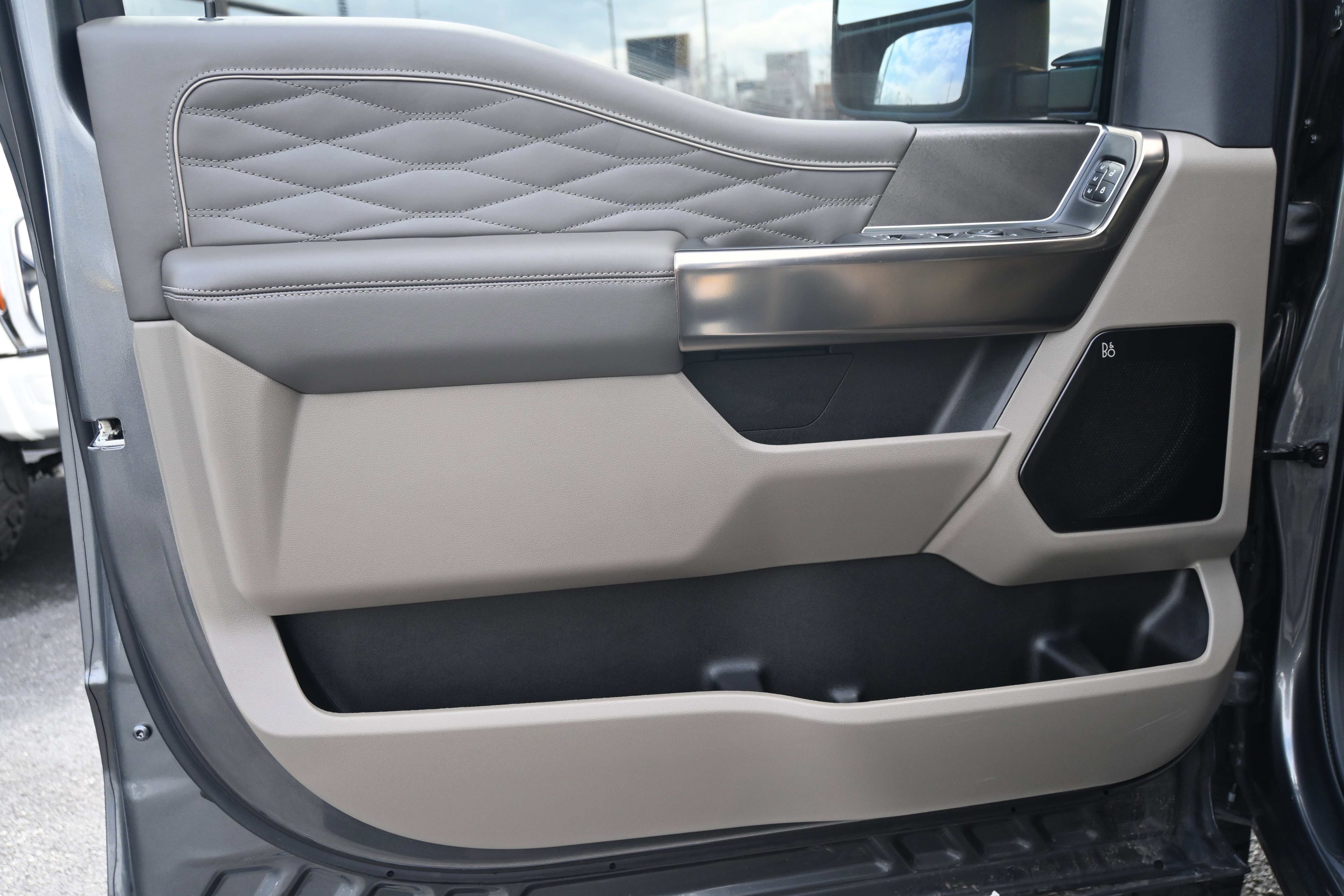 Used 2026 Ford F450 Platinum w/ Platinum Plus Package image 29