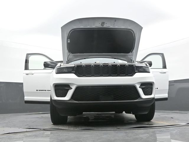 Used 2022 Jeep Grand Cherokee Altitude image 70