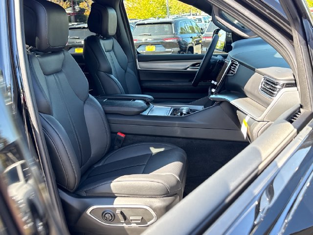 New 2026 Jeep Grand Wagoneer L Limited AWD/4WD image 27