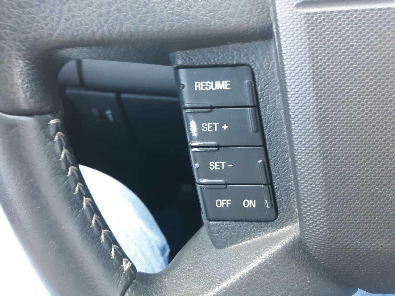 Used 2007 Ford Edge SEL image 16