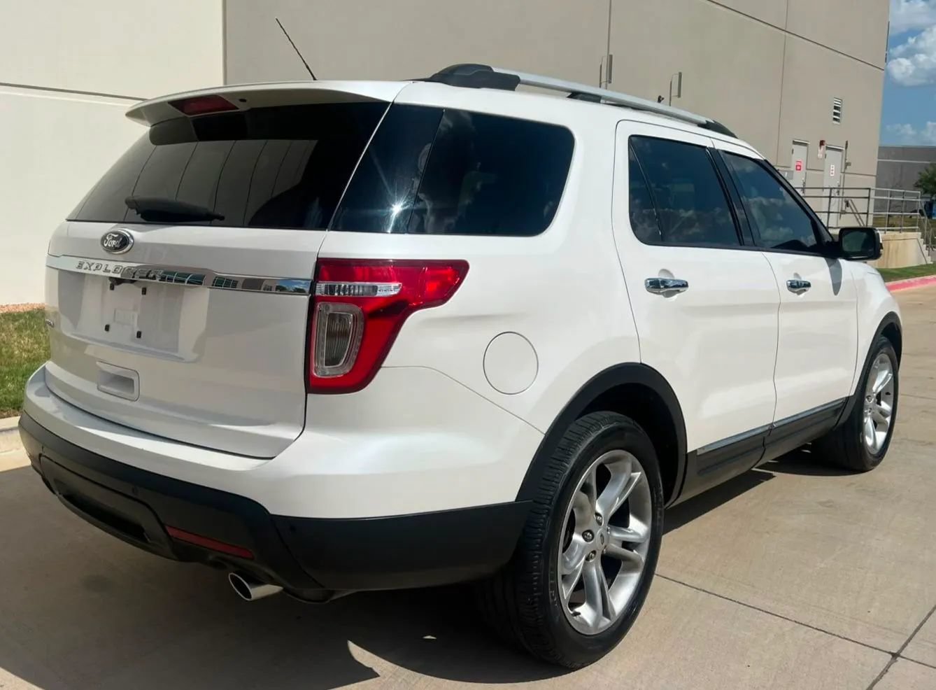 Used 2012 Ford Explorer Limited FWD image 7