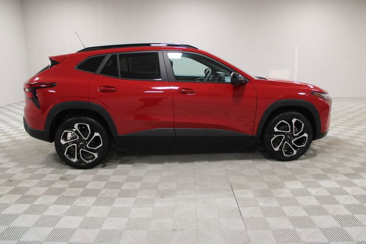 New 2026 Chevrolet Trax RS w/ Sunroof Package image 13