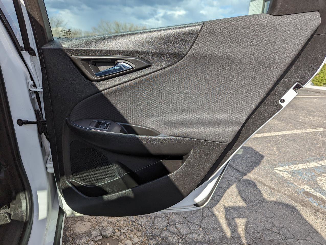 Used 2020 Chevrolet Malibu LT image 32