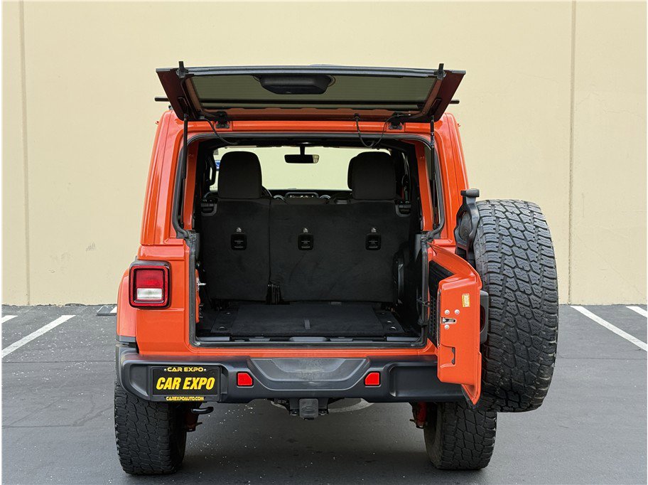 Used 2020 Jeep Wrangler Unlimited Sahara w/ Uconnect 4C Nav & Sound Group image 22