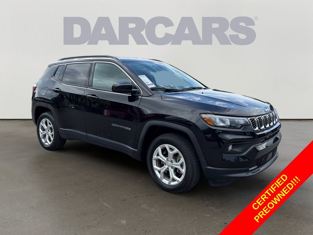 Certified 2024 Jeep Compass Latitude AWD/4WD image 1