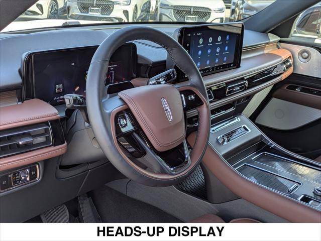 Used 2025 Lincoln Aviator Reserve w/ Equipment Group 201A AWD/4WD image 11