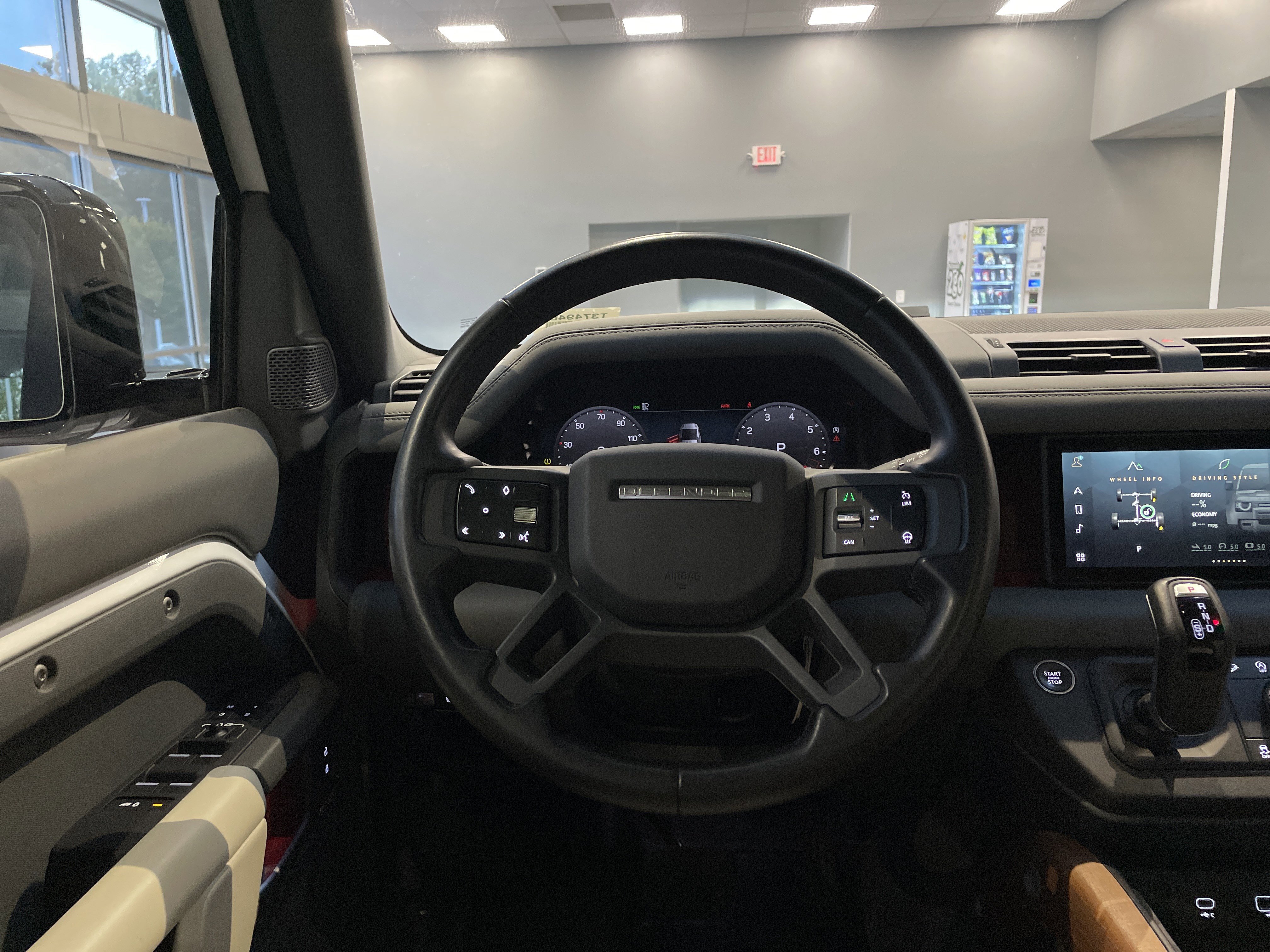 Used 2023 Land Rover Defender 110 X-Dynamic SE AWD/4WD image 19