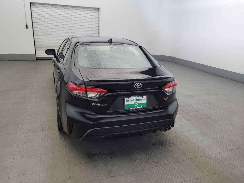 Used 2022 Toyota Corolla SE w/ SE Premium Package FWD image 6