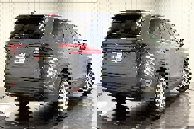 Certified 2025 Toyota Grand Highlander AWD image 13