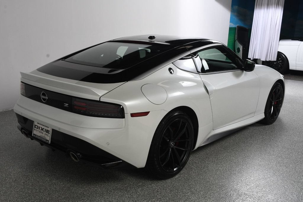 Used 2024 Nissan Z Performance w/ Floor Mat Package RWD image 9