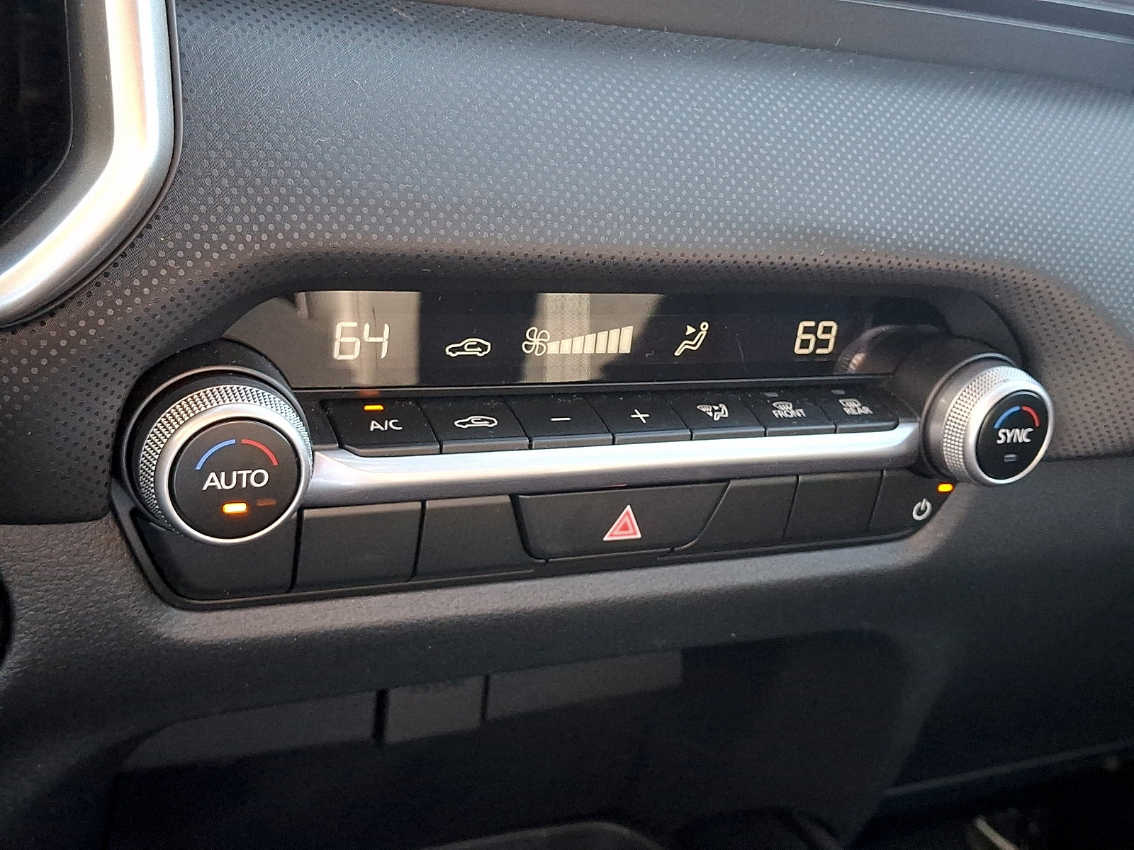 Certified 2025 MAZDA CX-50 AWD 2.5 S w/ Accent Package image 17