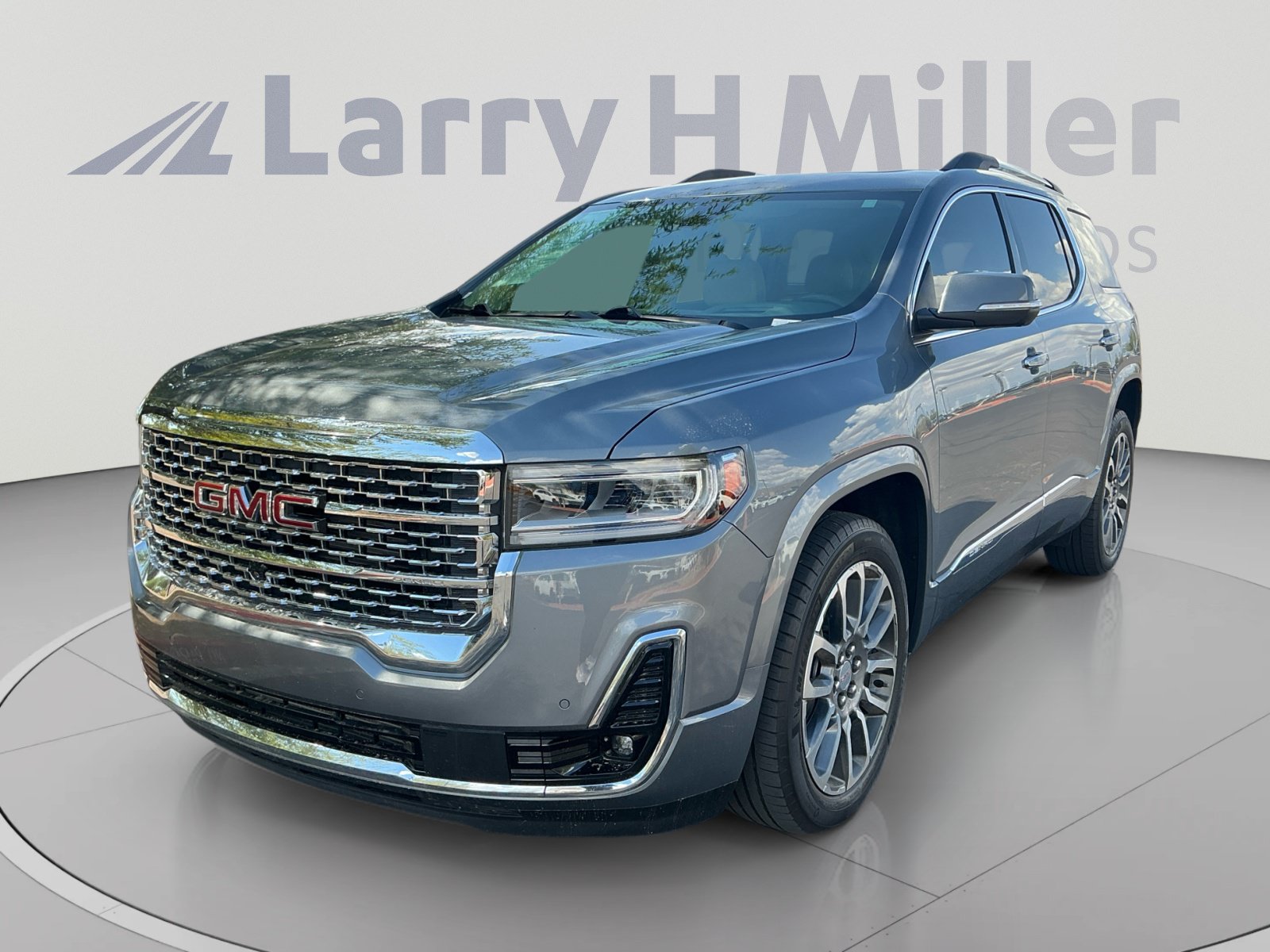 Used 2021 GMC Acadia Denali w/ Denali Ultimate Package AWD/4WD image 1