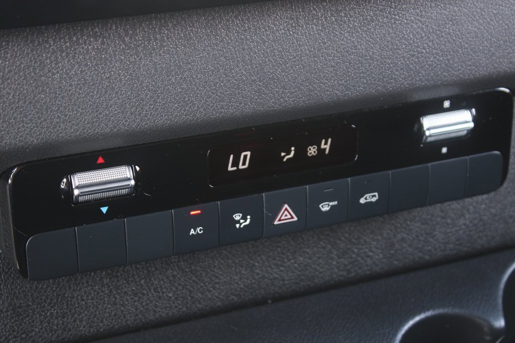 Used 2019 Mercedes-Benz Sprinter 144 Cargo image 21