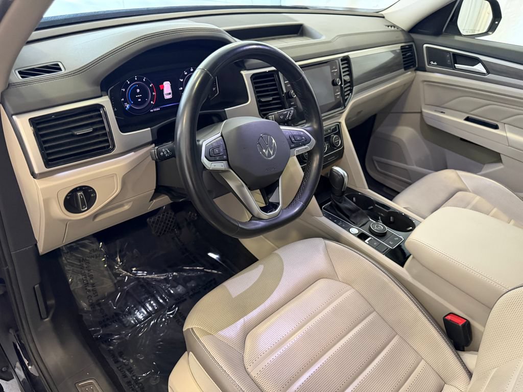 Used 2021 Volkswagen Atlas SEL Premium AWD/4WD image 4