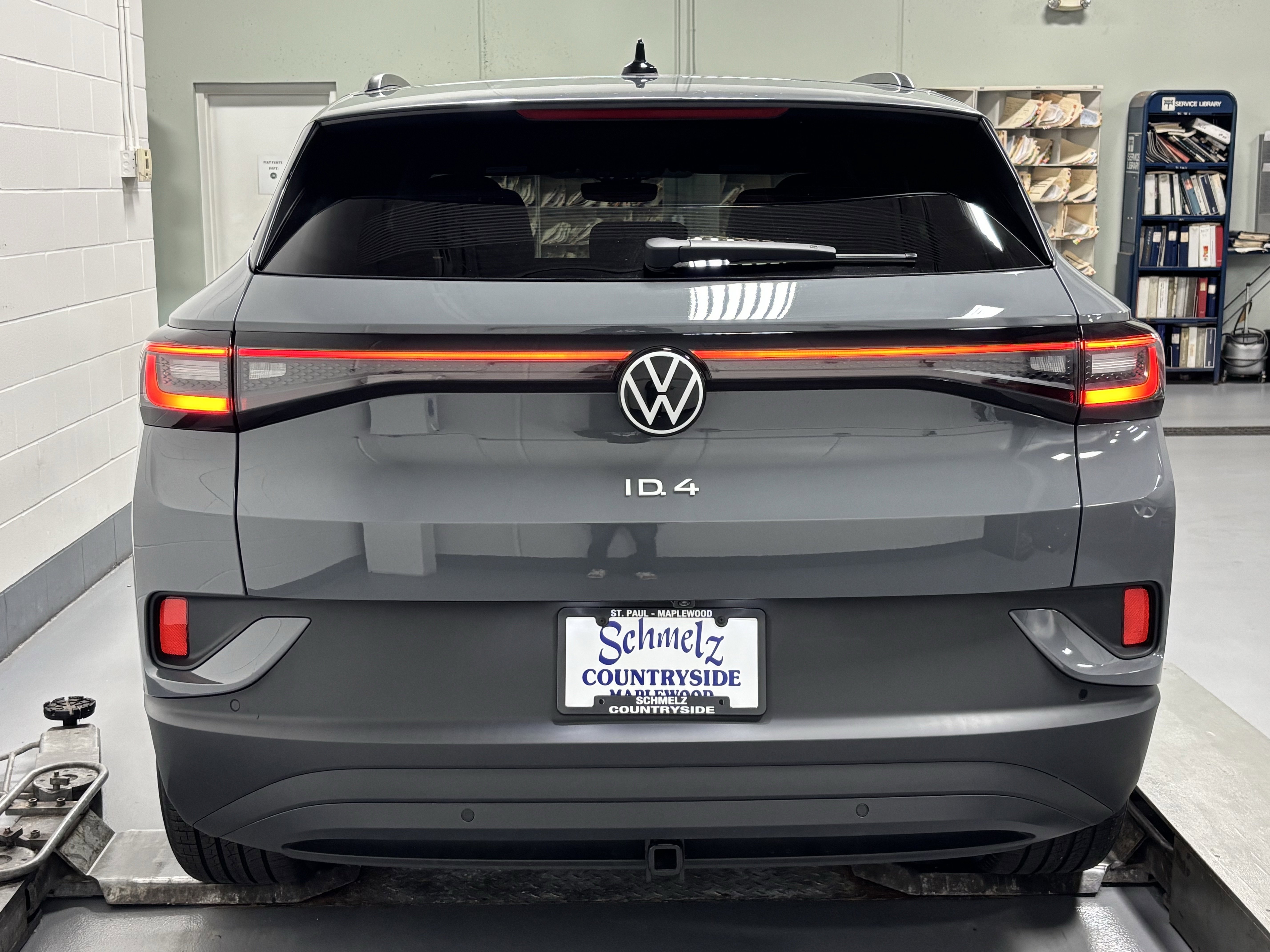 New 2025 Volkswagen ID.4 Pro image 27