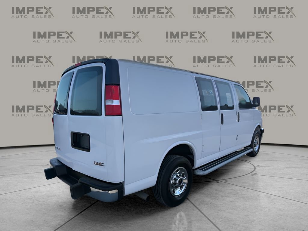 Used 2023 GMC Savana 2500 w/ Driver Convenience Package image 5