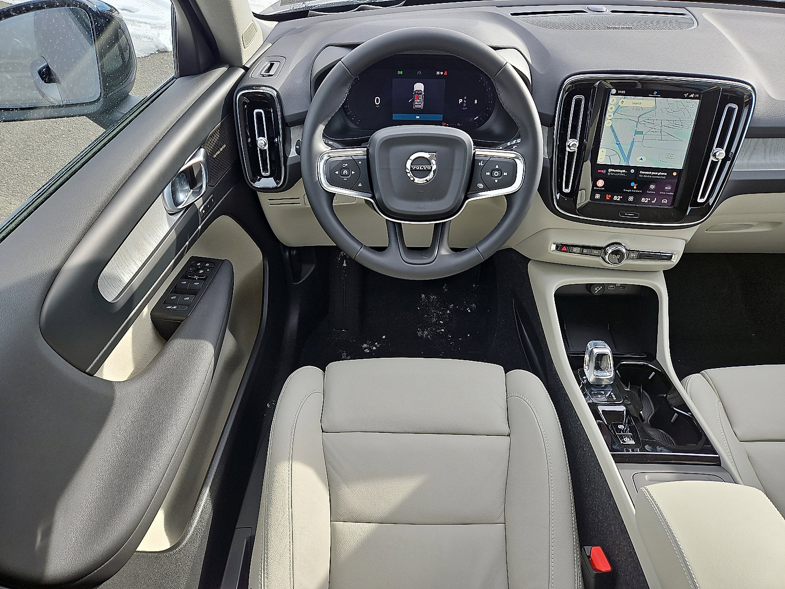 New 2026 Volvo XC40 B5 Ultra w/ Protection Package Premier AWD/4WD image 9
