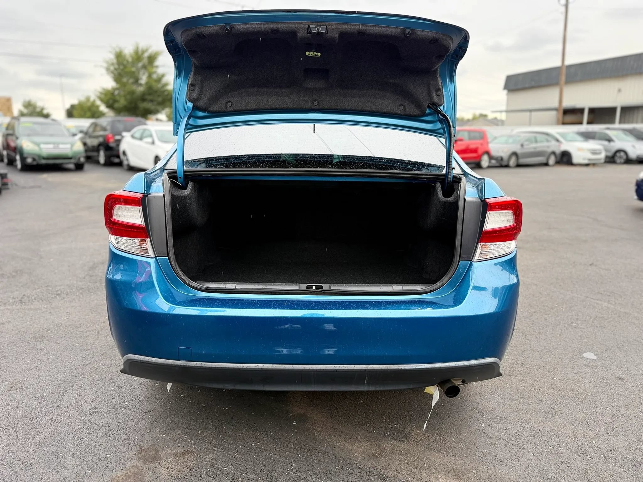 Used 2017 Subaru Impreza 2.0i AWD/4WD image 34