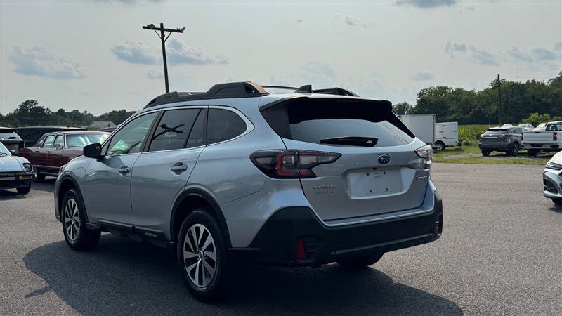 Used 2022 Subaru Outback Premium AWD/4WD image 8