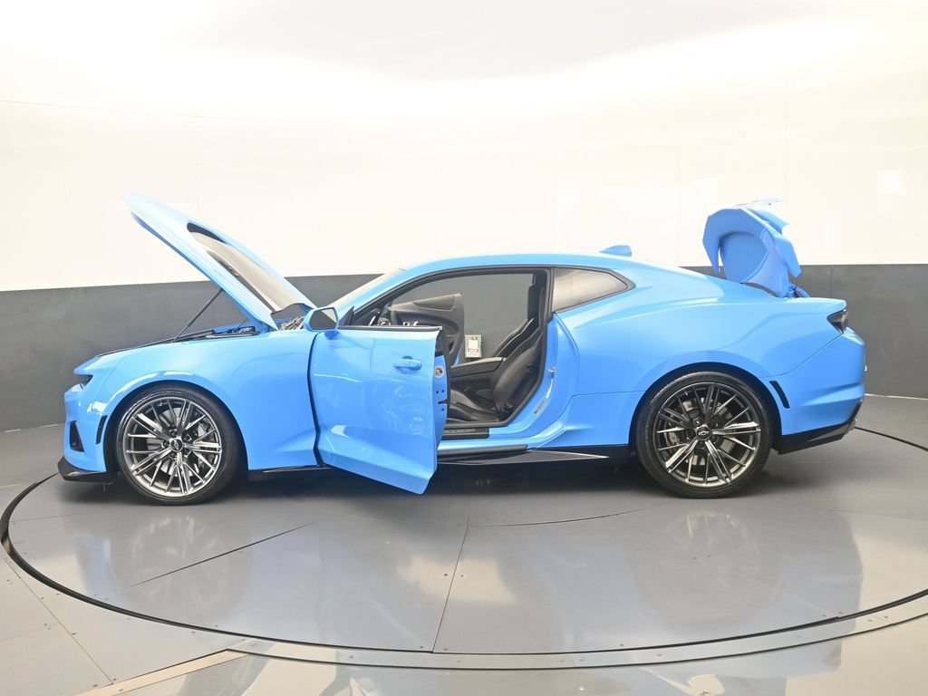 Used 2023 Chevrolet Camaro ZL1 RWD image 68