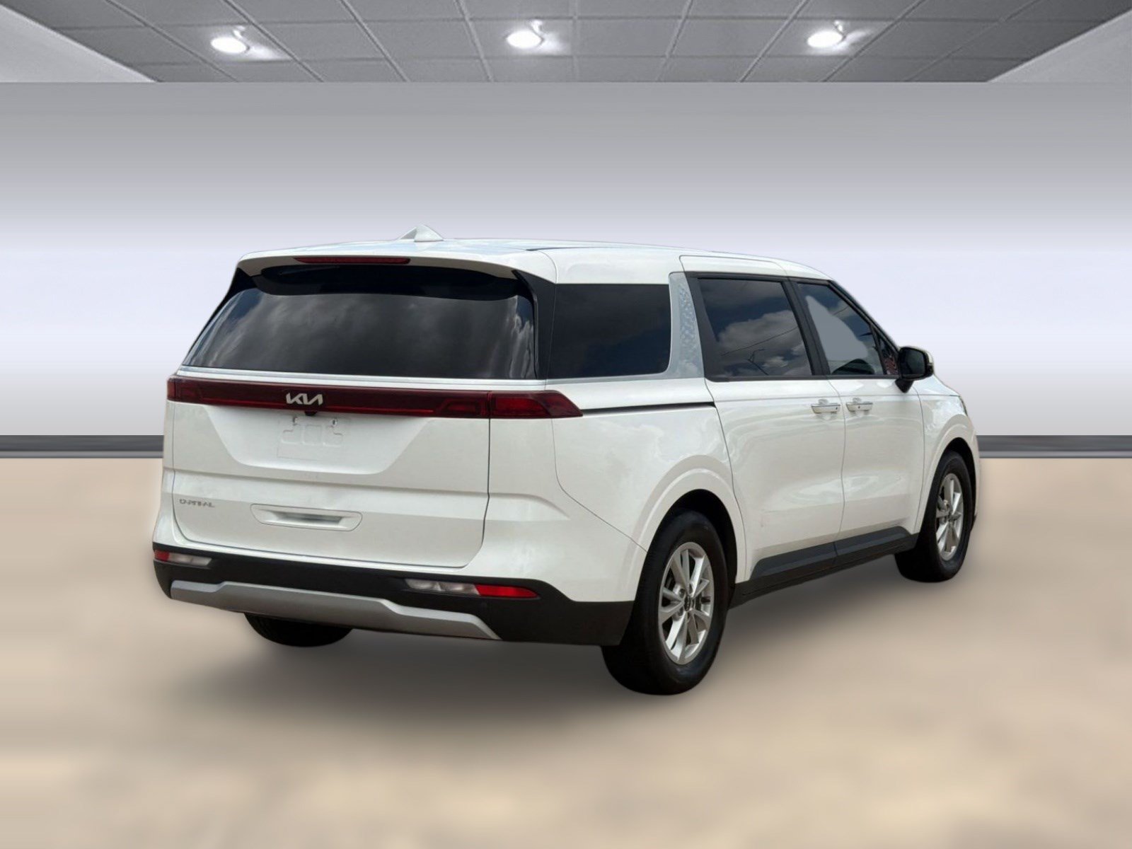 Used 2023 Kia Carnival LX FWD image 9