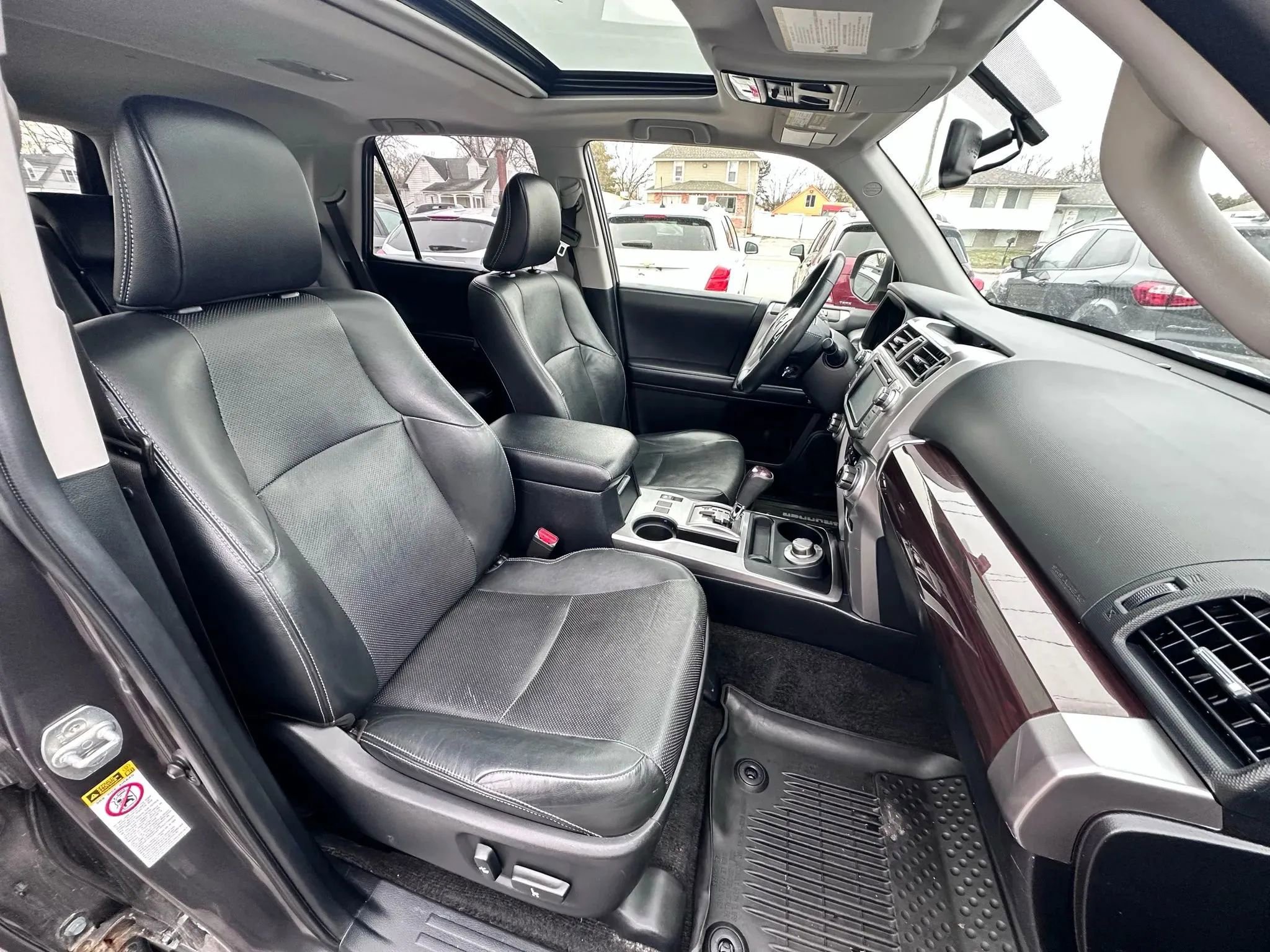 Used 2018 Toyota 4Runner Limited image 12