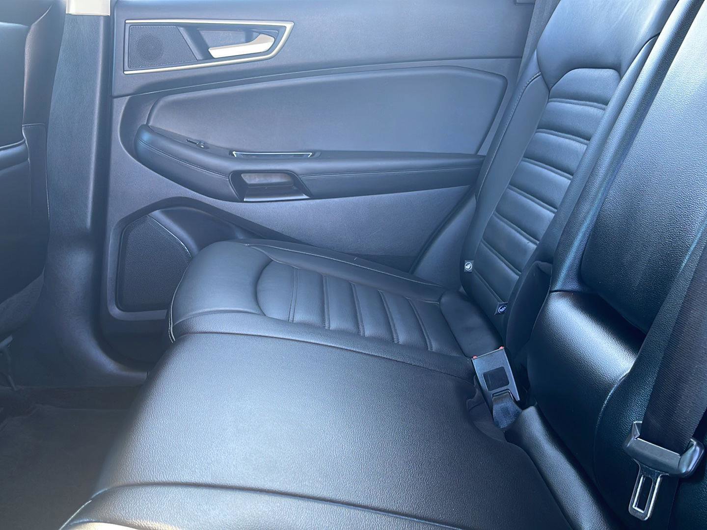 Used 2018 Ford Edge SEL w/ Equipment Group 201A image 17