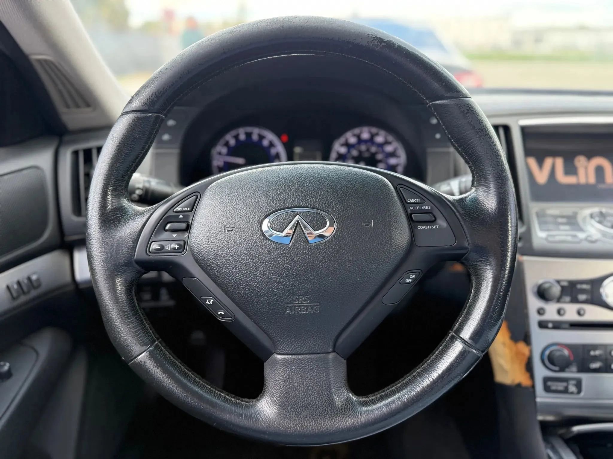 Used 2011 INFINITI G37 x Sedan w/ Premium Pkg image 24