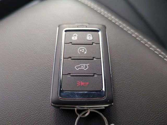 New 2025 Jeep Grand Cherokee Limited w/ Trailer Tow Package image 29