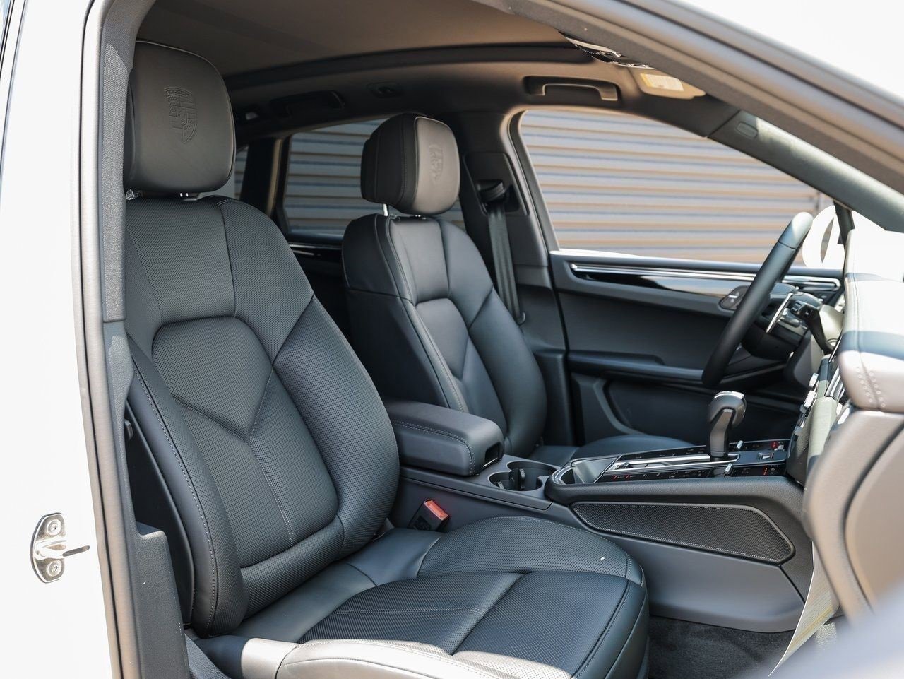 New 2025 Porsche Macan S image 28