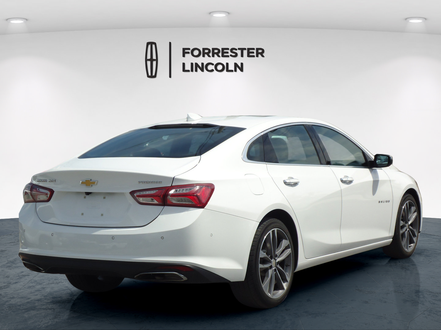Used 2020 Chevrolet Malibu Premier FWD image 3