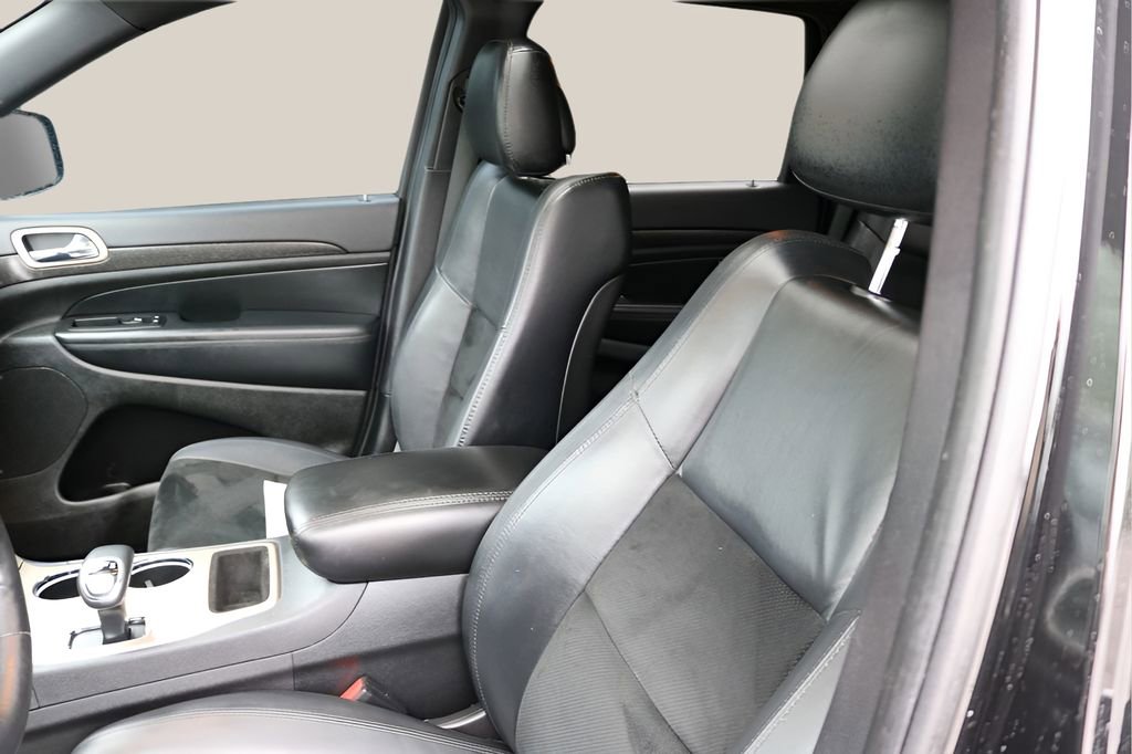 Used 2015 Jeep Grand Cherokee Altitude AWD/4WD image 13