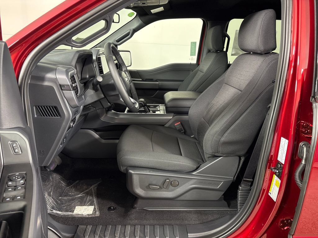 New 2026 Ford F150 XLT w/ Equipment Group 302A MID AWD/4WD image 31