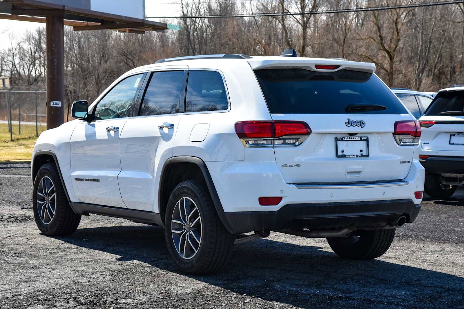 Certified 2021 Jeep Grand Cherokee Limited w/ Luxury Group II AWD/4WD image 5