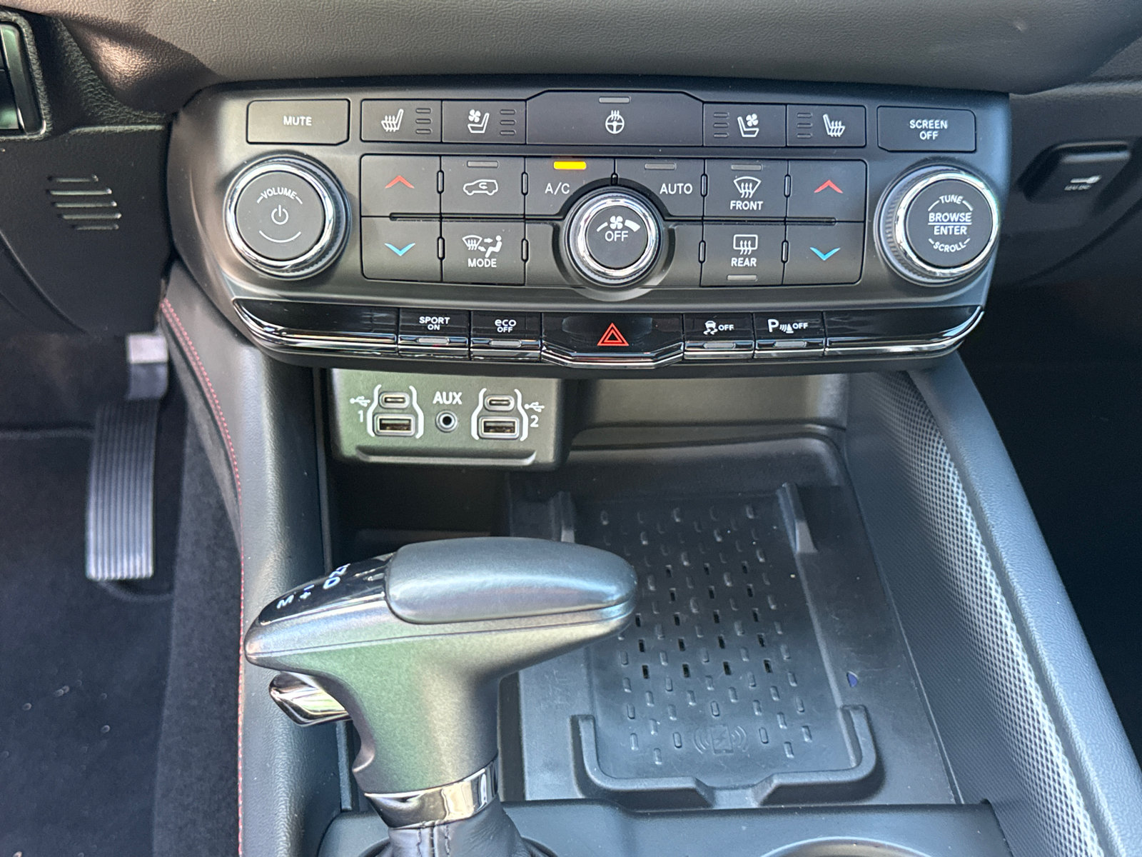Used 2025 Dodge Durango R/T AWD/4WD image 15
