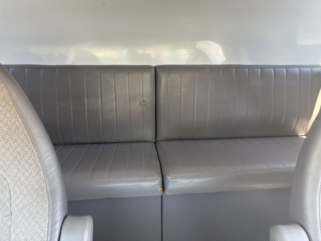 Used 2013 Chevrolet Express 4500 Extended RWD image 14