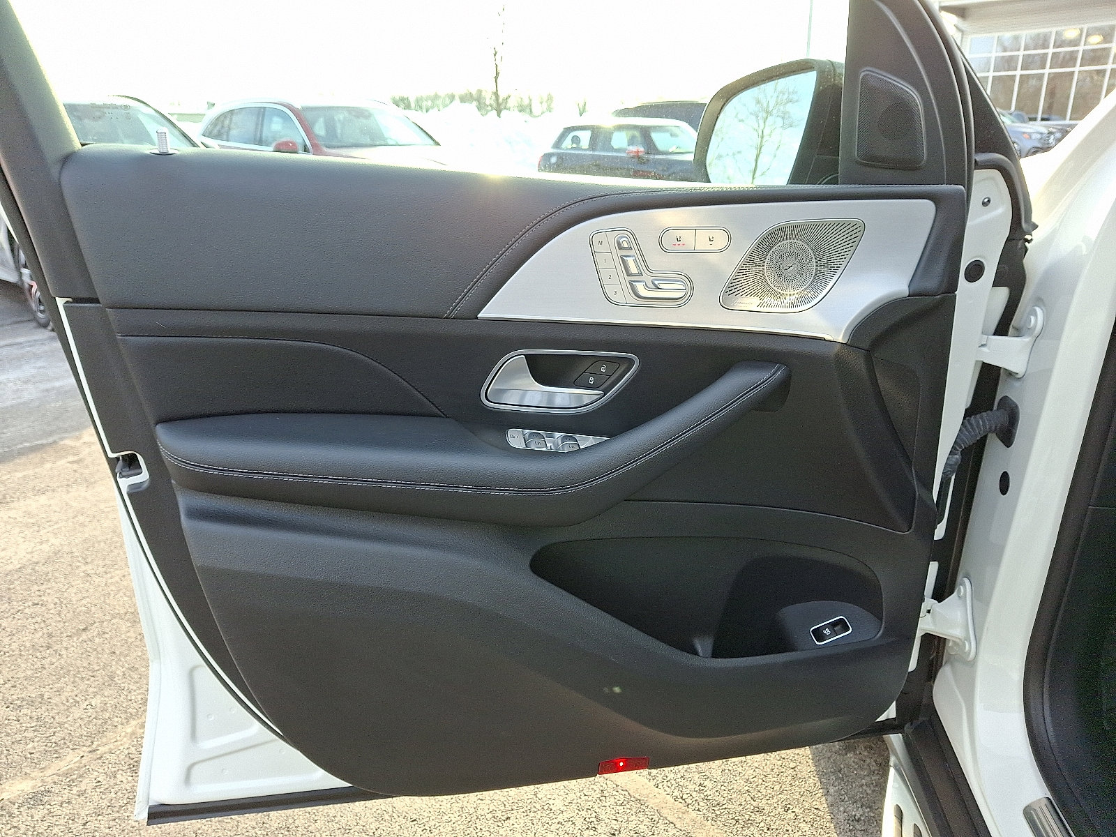 Certified 2022 Mercedes-Benz GLE 580 4MATIC w/ Night Package image 13