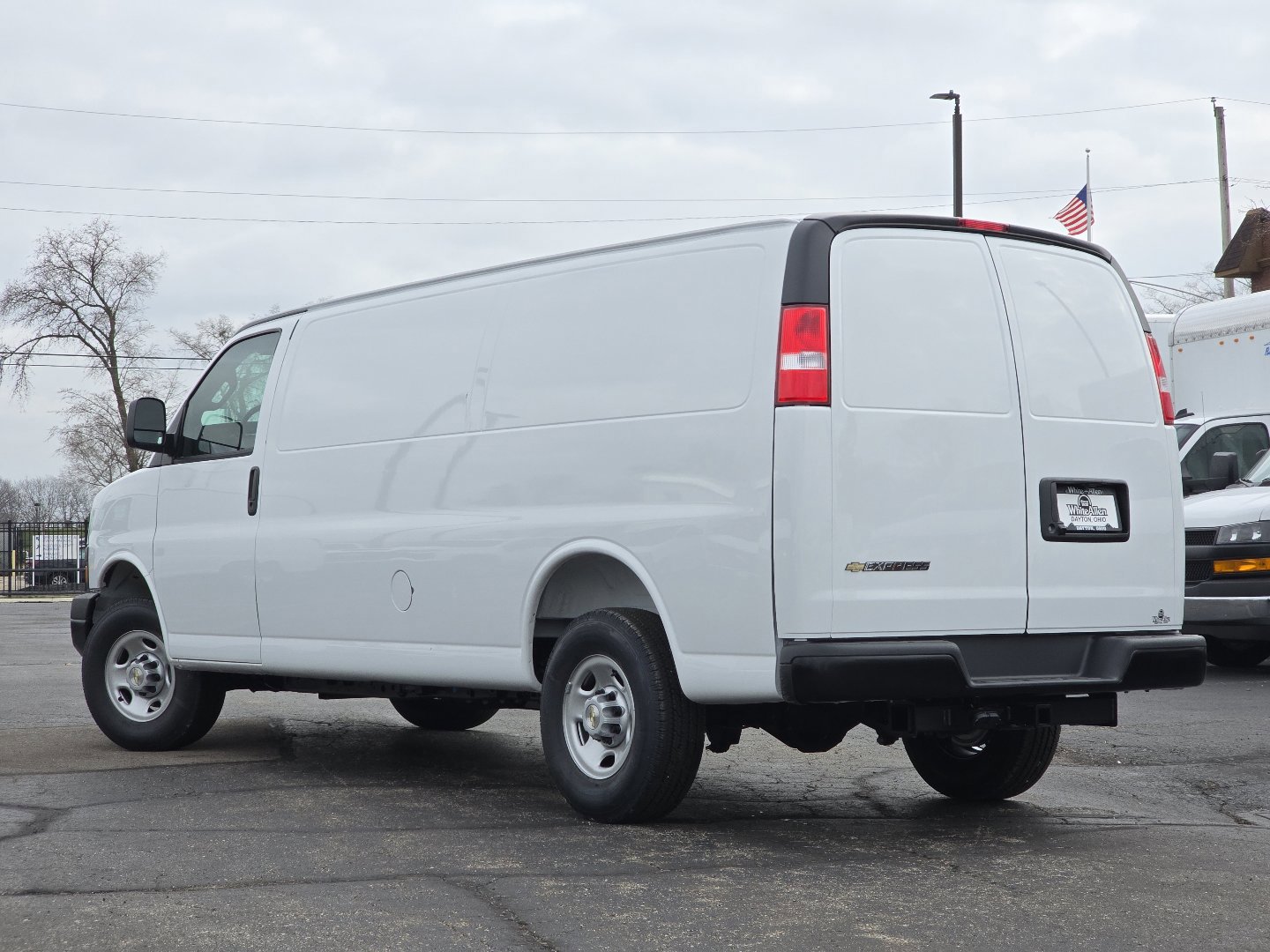 New 2026 Chevrolet Express 2500 Extended w/ Driver Convenience Package RWD image 10