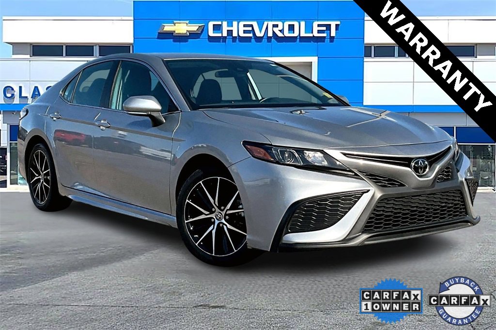 Used 2024 Toyota Camry SE