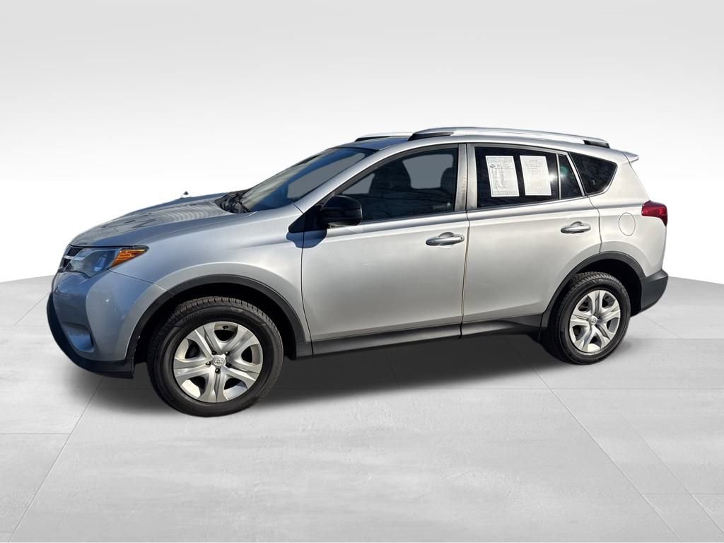 Used 2015 Toyota RAV4 LE image 5