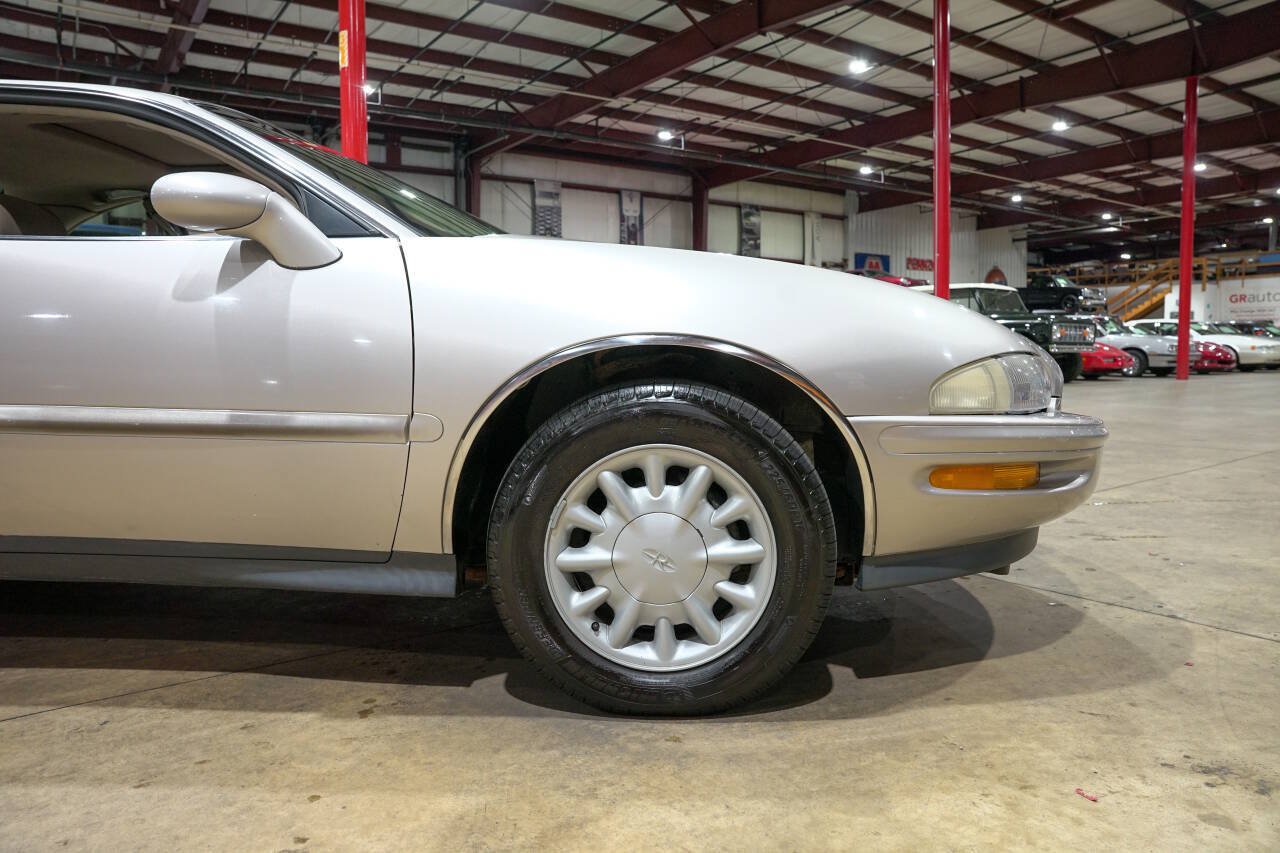 Used 1996 Buick Riviera Supercharged Coupe FWD image 11
