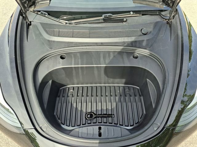 Used 2023 Tesla Model 3 Standard Range image 30