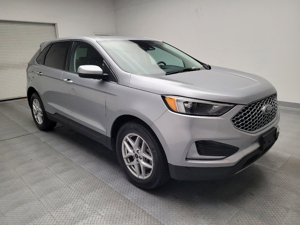 Used 2024 Ford Edge SEL image 13