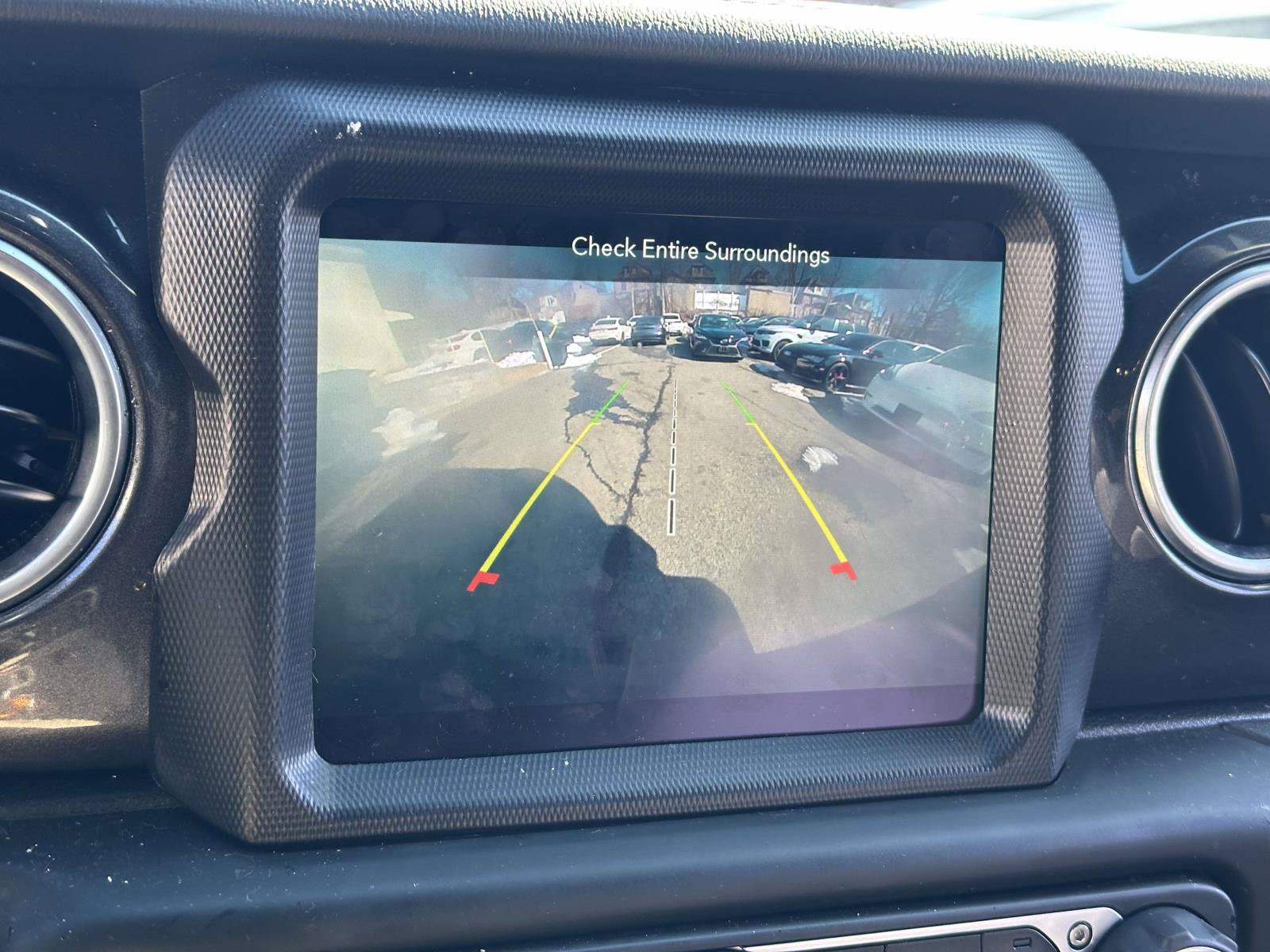 Used 2021 Jeep Wrangler Unlimited Sahara AWD/4WD image 30