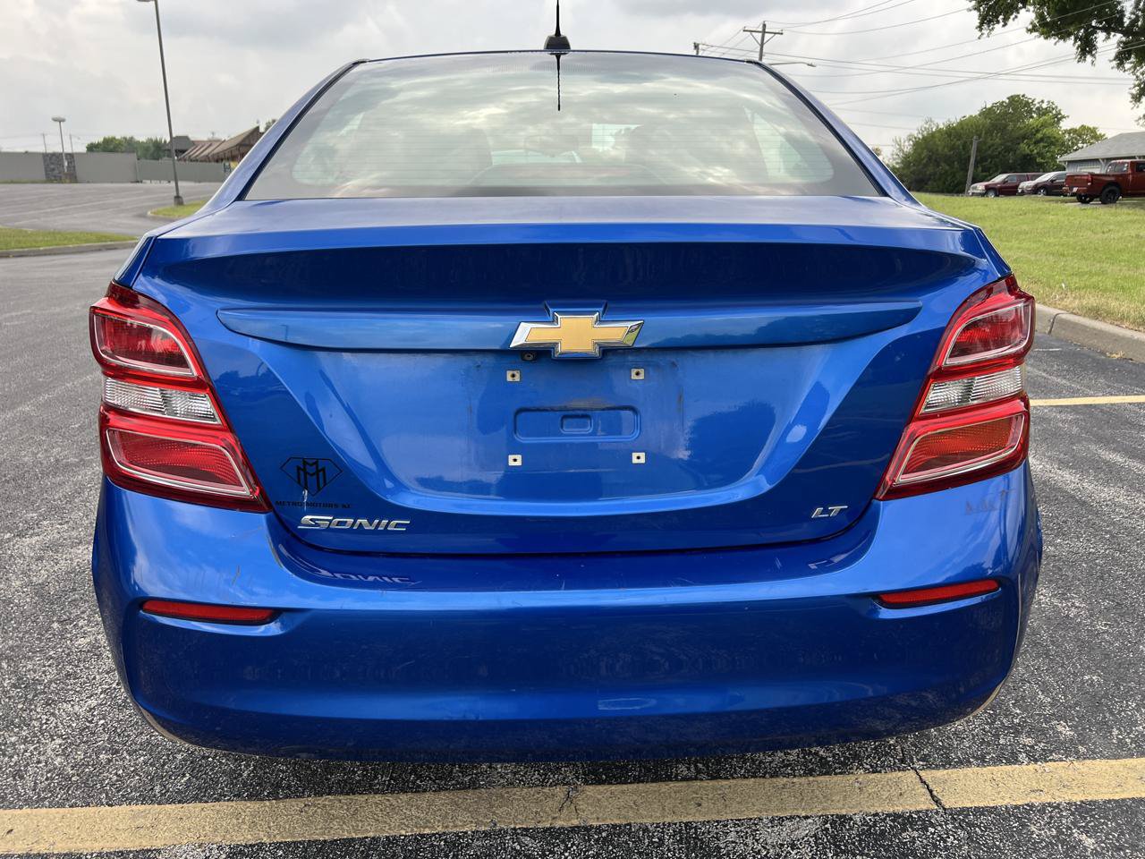 Used 2017 Chevrolet Sonic LT FWD image 4