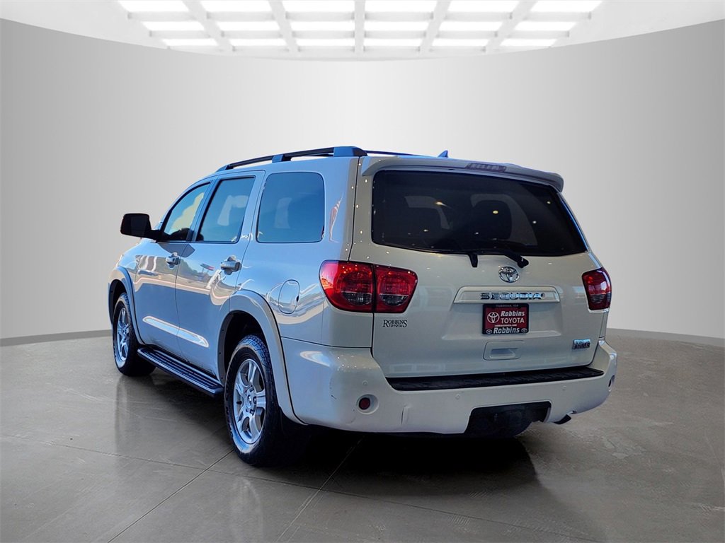 Used 2016 Toyota Sequoia SR5 image 7