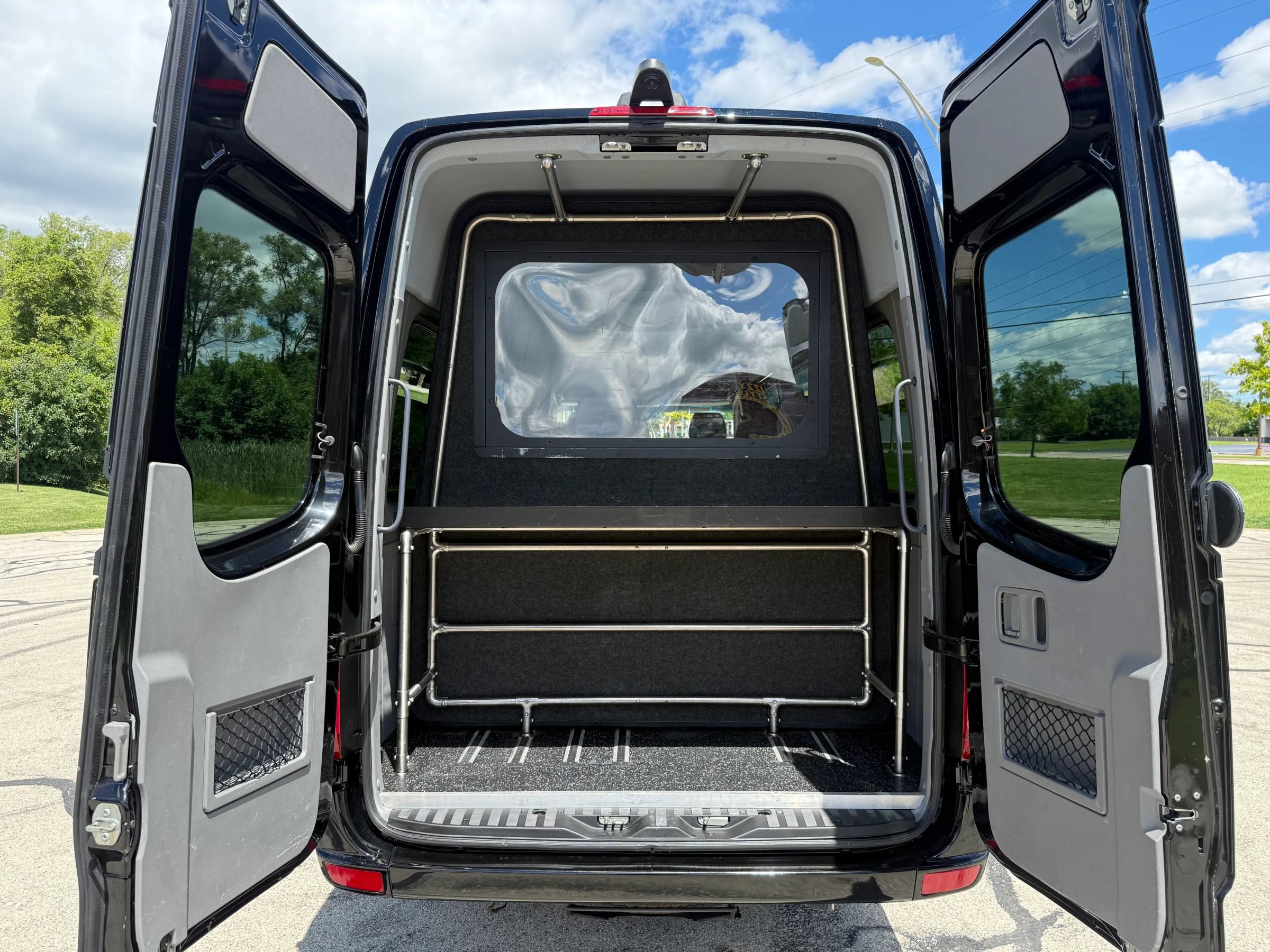 Used 2017 Mercedes-Benz Sprinter 3500 image 11