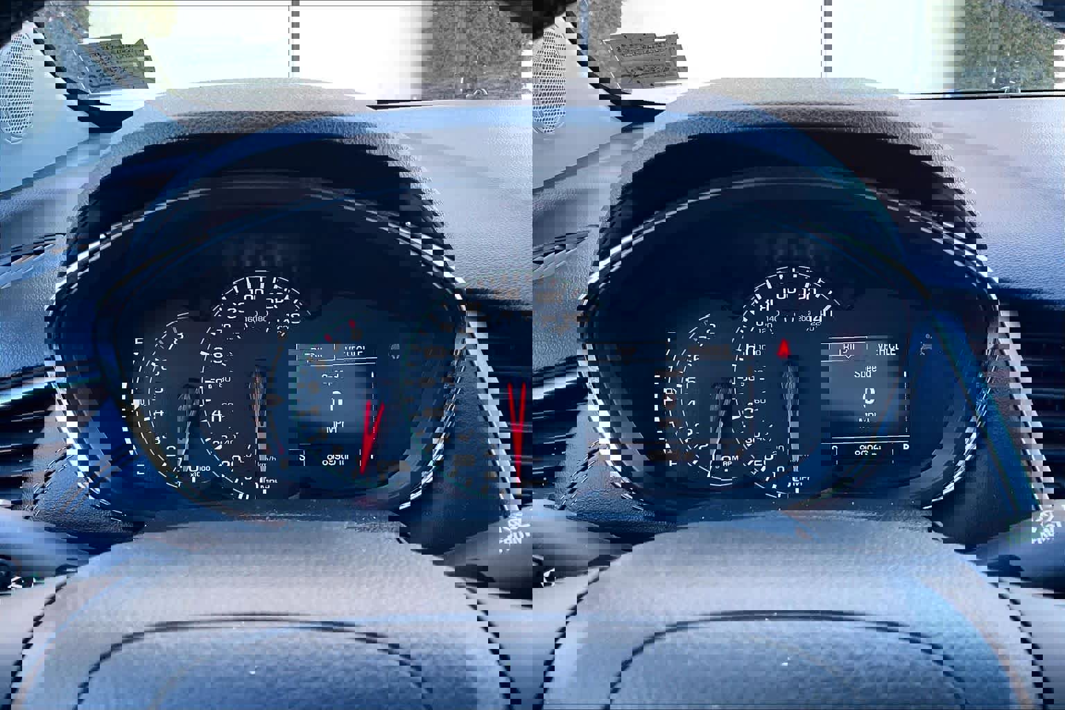 Used 2019 Chevrolet Trax LT w/ LT Convenience Package image 26