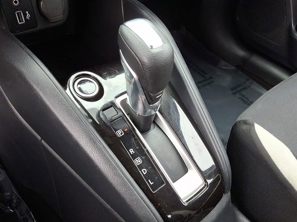 Used 2021 Nissan Versa SV image 15